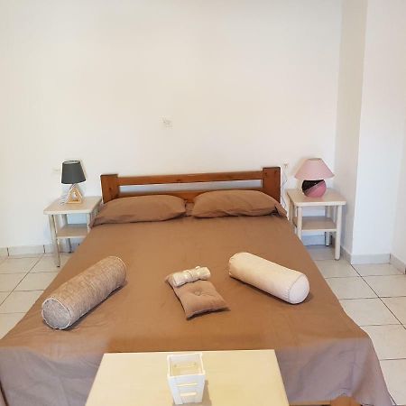 Ferienwohnung Feakas Ágios Matthaíos Exterior foto